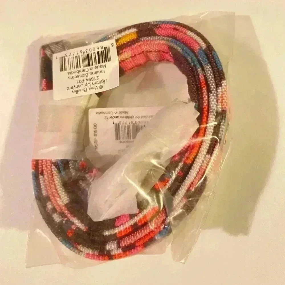 NEW VERA BRADLEY LANYARD - Picture 3 of 8